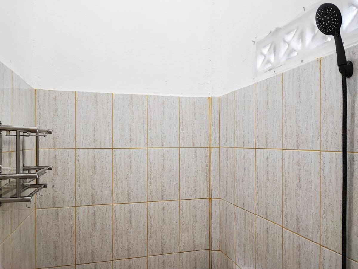 Adela Homestay Syariah Near Universitas Muhammadiyah Jambi Mitra Reddoorz 외부 사진